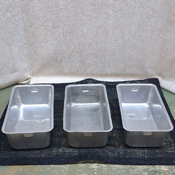 Set of Three 7.5" X 3.3 "Silver Loaf Pans. - Picture 1 of 10